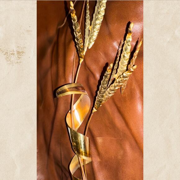 Vintage Brass Wheat Wall Sculptures • Pair of Mid Century Metal Wall Art - Picture 2 of 6